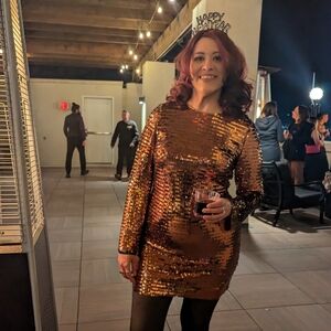 Gianni Bini Celeste Sequin Crew Neck Long Sleeve Dress in Gold Maze (Bronze)